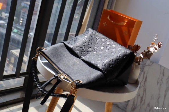 MAIDA LOUIS VUITTON HOBO 0713